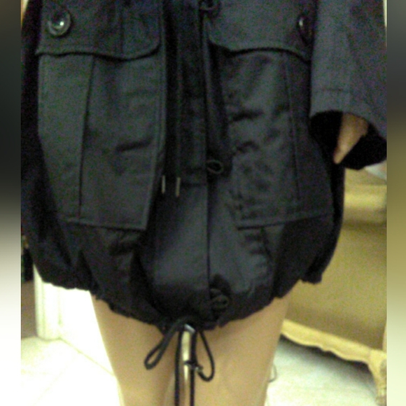 BNWT EXQUISITE JACKET BY URBAN REPUBLIC SZ. MED BLACK W/ DRAWSTRINGS PKTS HOODIE - Picture 4 of 15